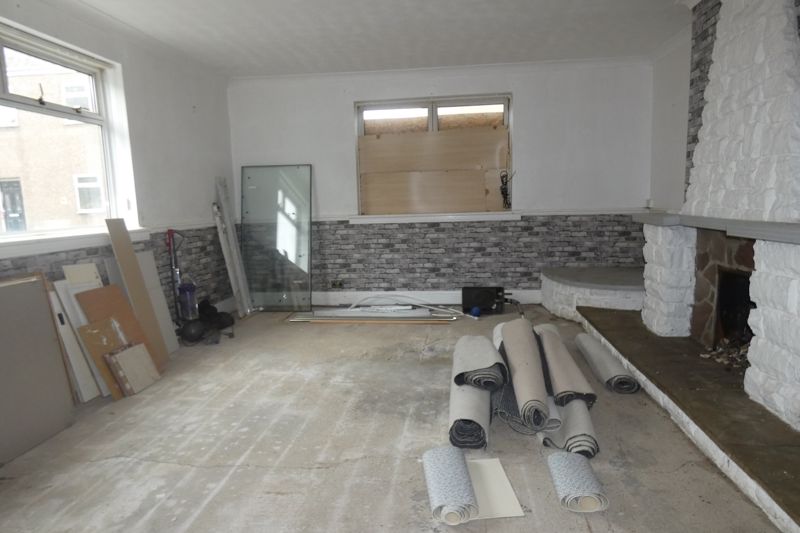 Lounge- click for photo gallery